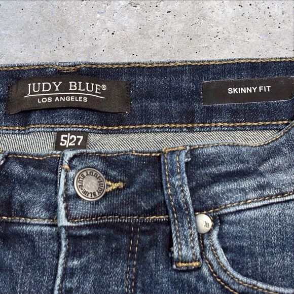 Judy Blue Skinny Fit Jeans Size 5/27 27x28 Blue Denim Distressed Raw Hem - Picture 7 of 9